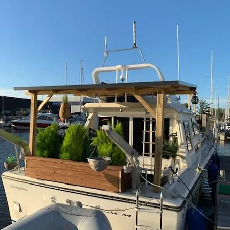 Magnifique Bateau Maison *